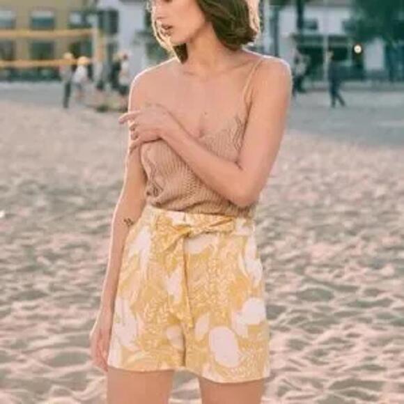 Sezane Lucas Short Orchre Foliage Print Size 34 US 2 New With Tags